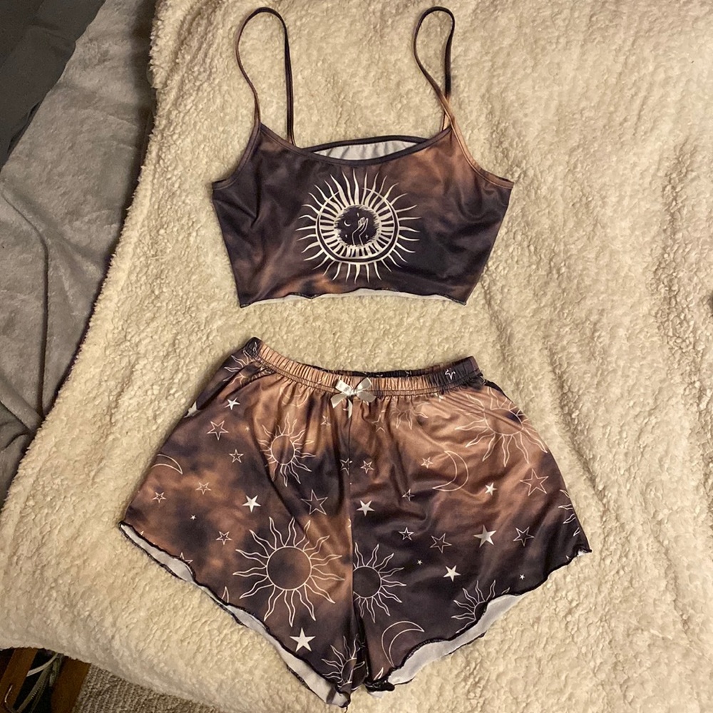 Two piece set